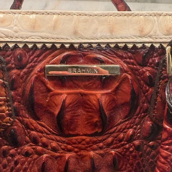 Elegant Brahmin Crocodile-Embossed Handbag - Cream and Brown Shoulder Bags